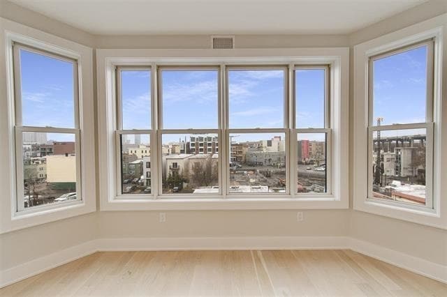 Photo - 366 6th St Unidad 303