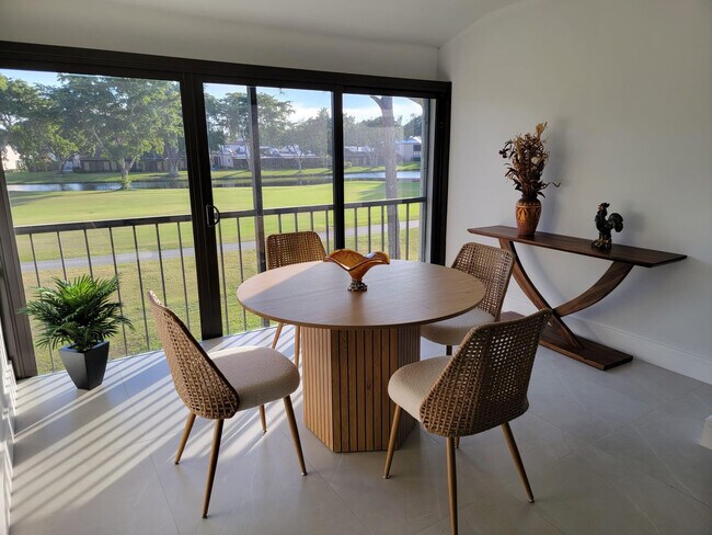 Photo - 9319 Pecky Cypress Ln Unit 19d