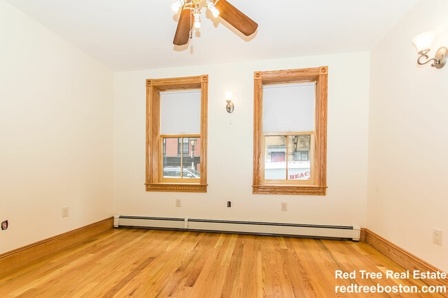 Photo - 29 Phillips St Unit 1