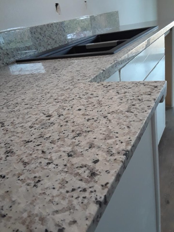 Photo - 620 Queen Ave SE