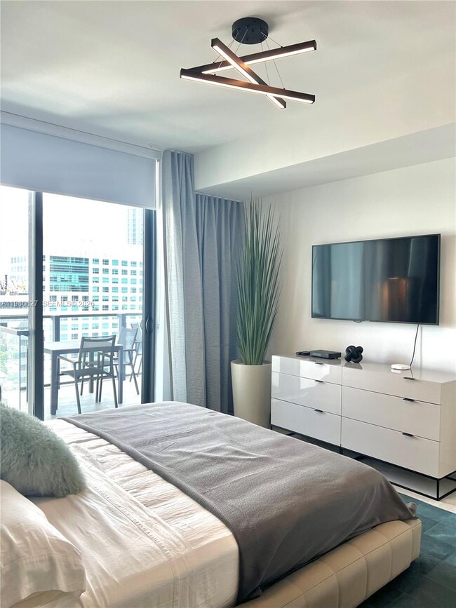 Photo - 88 SW 7th St Unit 1908