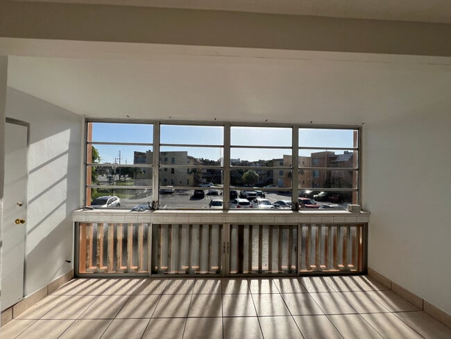 Photo - 1591 NE Miami Gardens Dr Condo