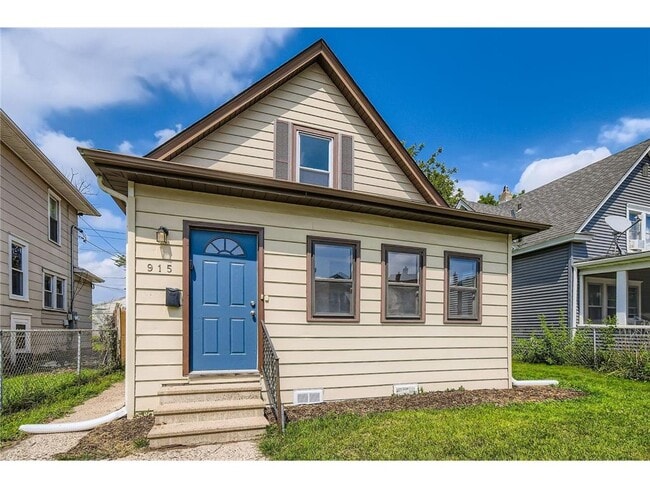 Building Photo - 915 Fuller Ave