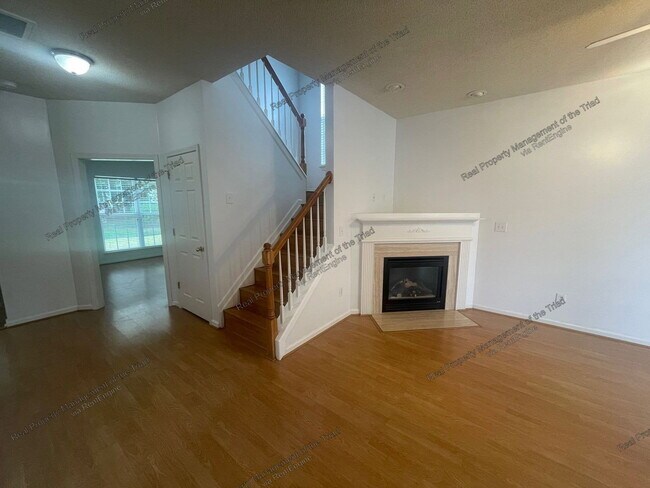 Photo - 8 Hartsfield Ct