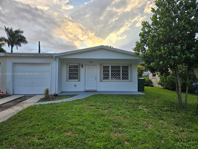 Building Photo - 4973 SW 92nd Terrace Rental