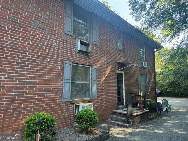 Photo - 855 Charles Allen Dr NE Unidad A