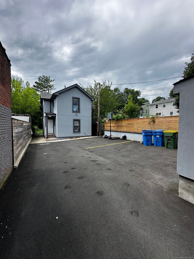 Photo - 49 Hill St Unit 2