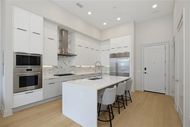 Photo - 40 12th St NE Unit 802