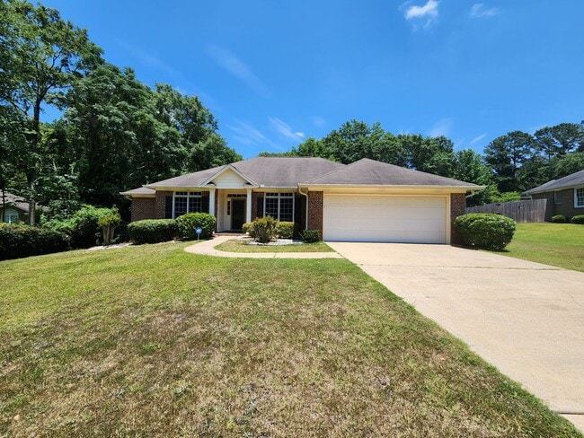 3 Bedroom 2 Bath 2 Car Garage, North Columbus - 3 Bedroom 2 Bath 2 Car Garage, North Columbus Casa