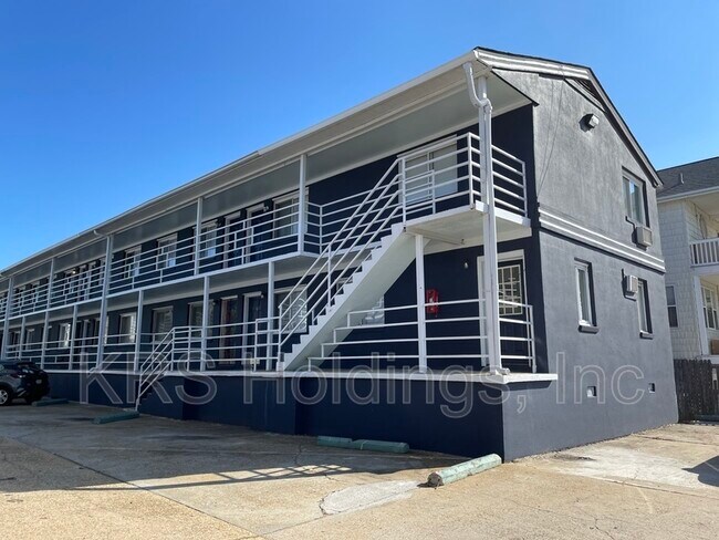 611 W Ocean View Ave Unit 5