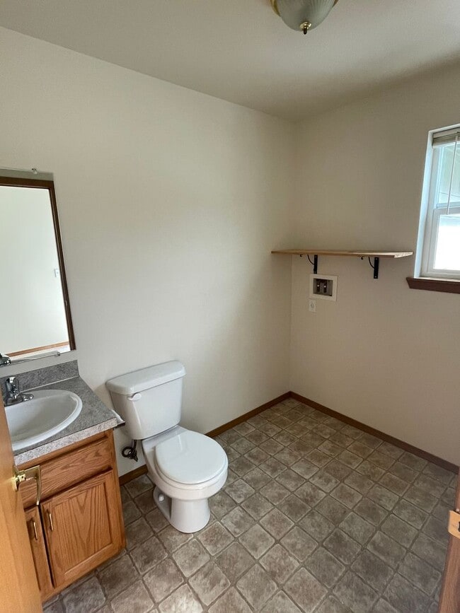 Photo - Farron-Baker (1449 Falls Creek Loop) Unit 2