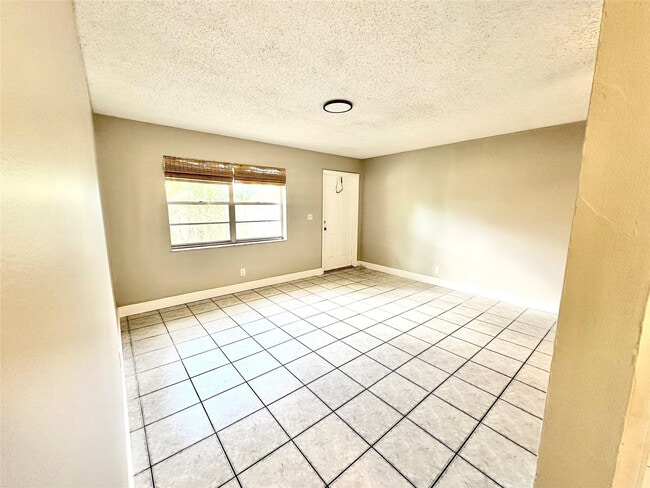 Photo - 1841 SW 22nd St Unit 1-2