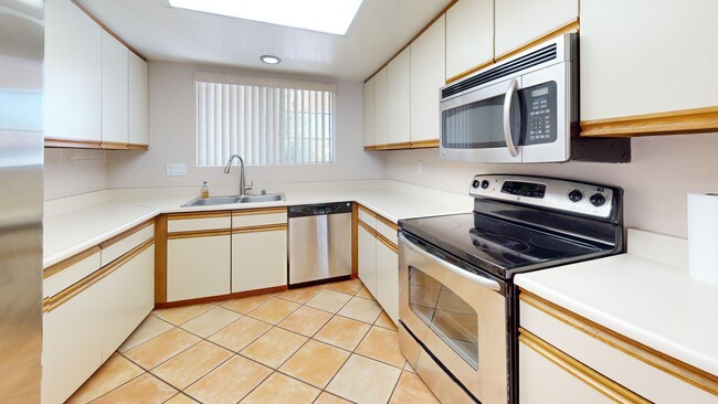 Photo - 505 S Farrell Dr Unidad O90