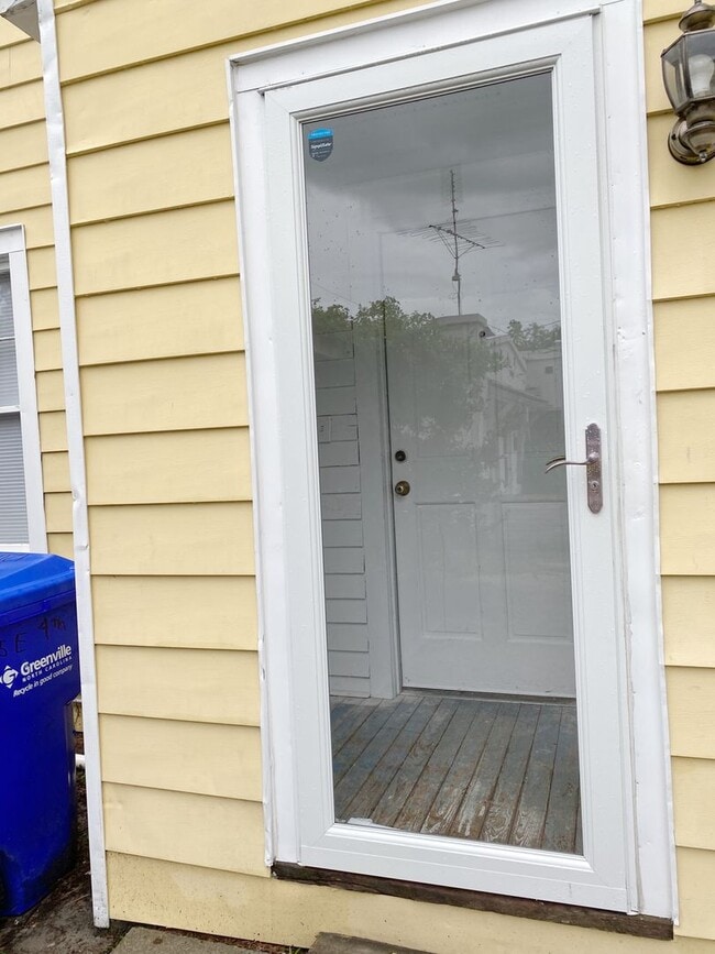 Photo - Beautiful 2 Bedroom home one block from ECU!