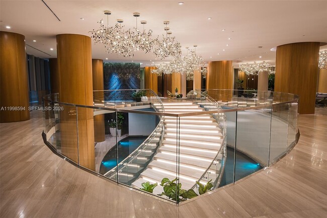 Photo - 488 NE 18th St Unidad 4005