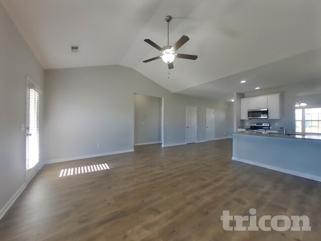 Photo - Tricon Spring Hill