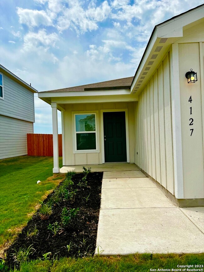 Photo - 4127 Trail de Paris