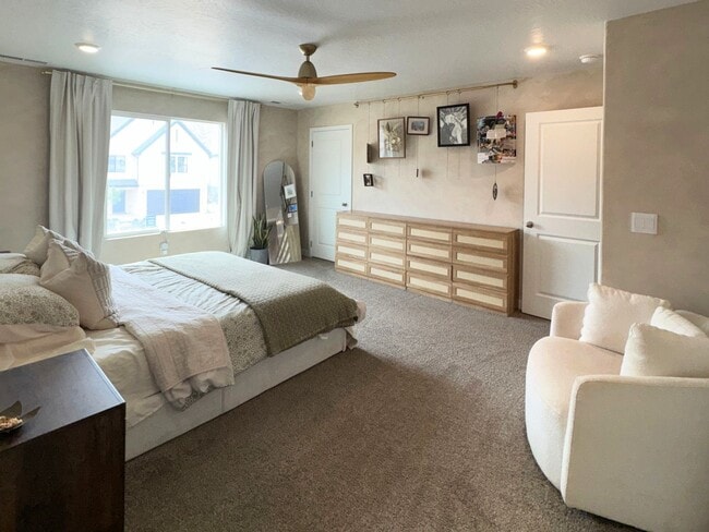 Building Photo - 1824 Wolverine Wy