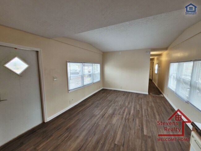 Photo - 271 C C Camp Rd