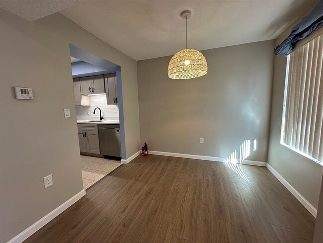 Photo - 79 Greenbrook Dr