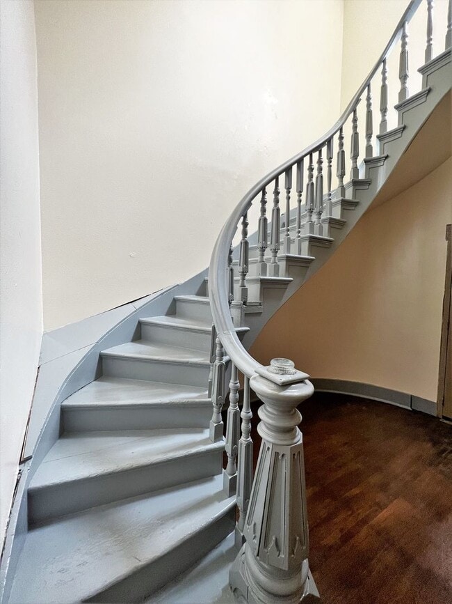 Photo - 420 E 6th Ave Unit 3 (up)