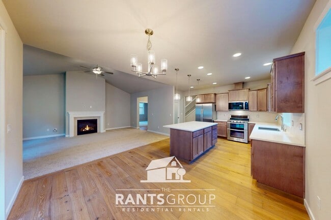 Photo - Brand New Home! Beautiful Steilacoom Ridge Home! Easy freeway access!