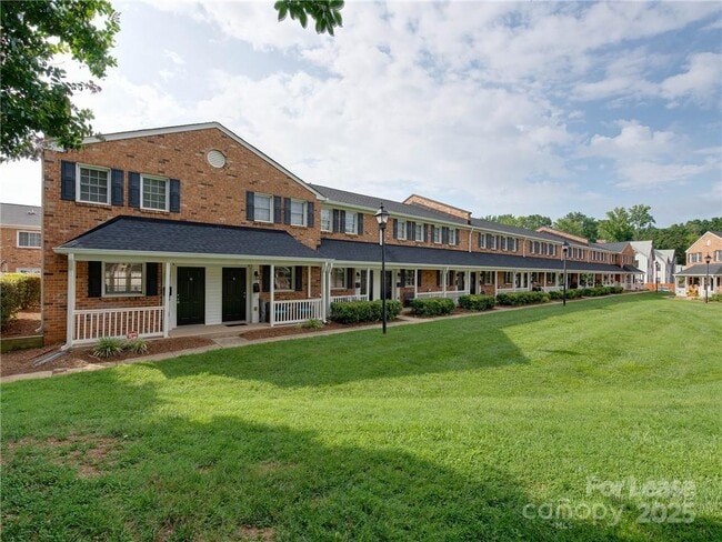 Photo - 1344 Green Oaks Ln Condo Unit A