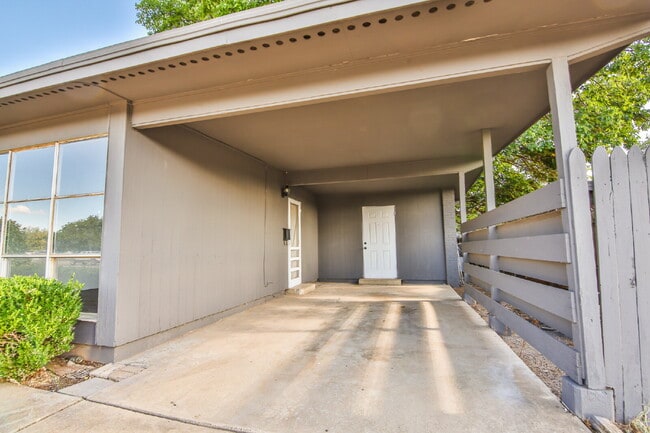 Photo - Charming 3 Bedroom, 1 bathroom in Central Lubbock