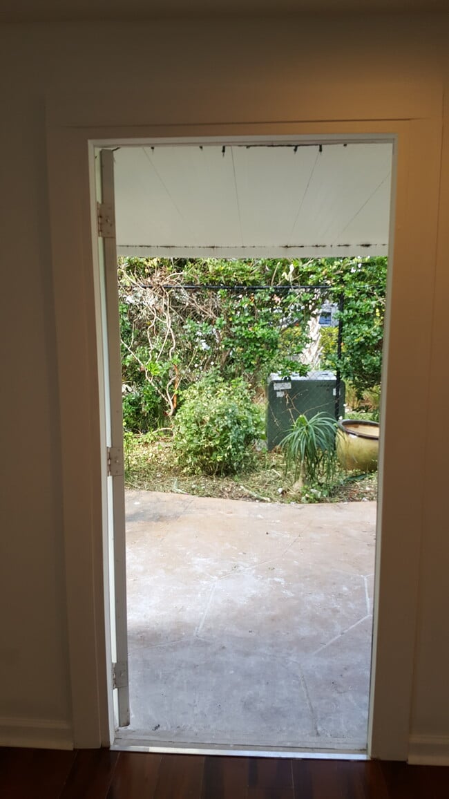 Photo - 325 Kenilworth Blvd Unit Studio