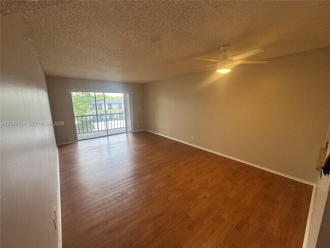 7910 S Colony Cir Unit 304