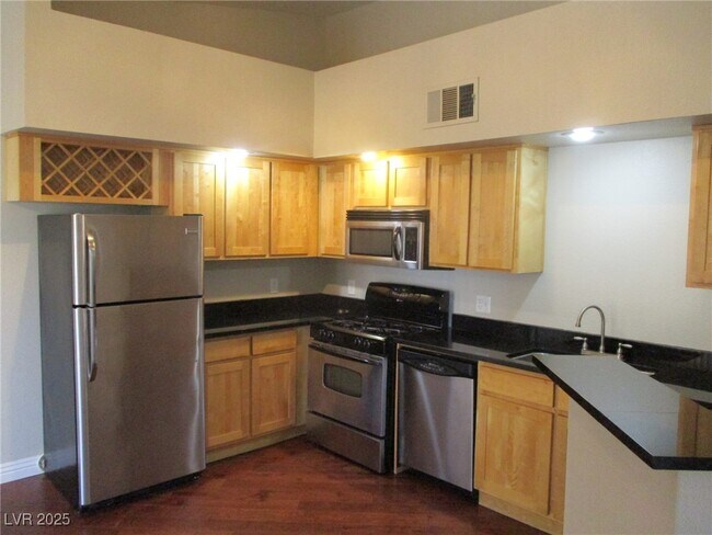 Photo - 8400 W Charleston Blvd Unidad 223