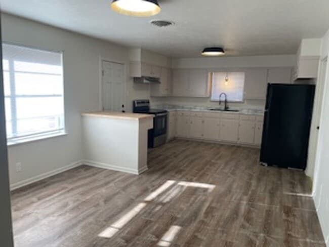 Photo - 2/1/1 , 2 Blocks from TSU Campus