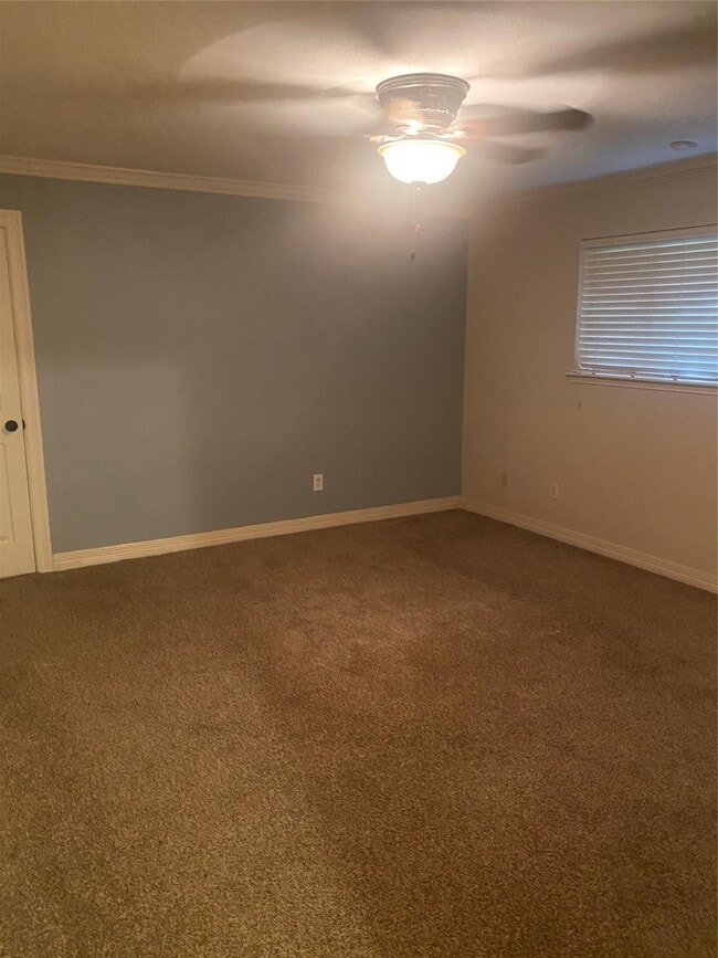 Photo - 3206 Vandyke Dr