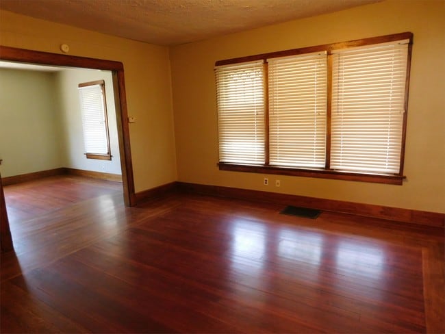 Photo - 540 S 9th St