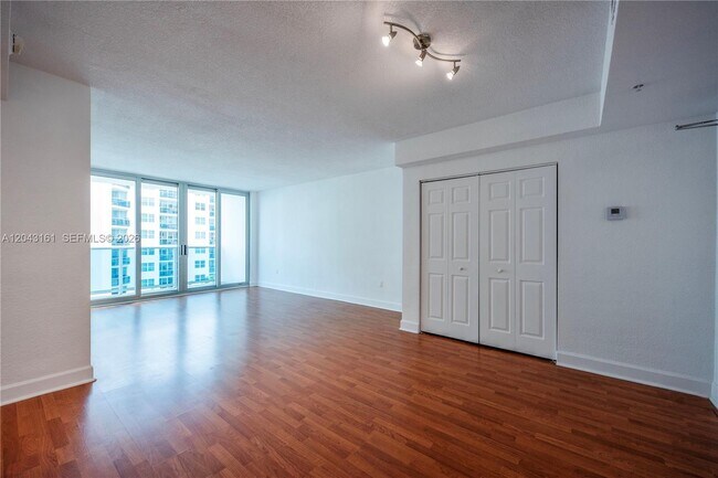 Photo - 7501 E Treasure Dr Unidad 6A