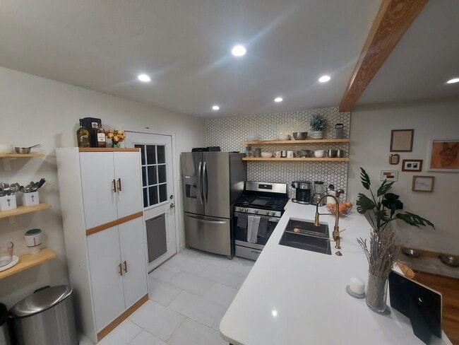 Photo - 1850 Portsmouth St Unit 1