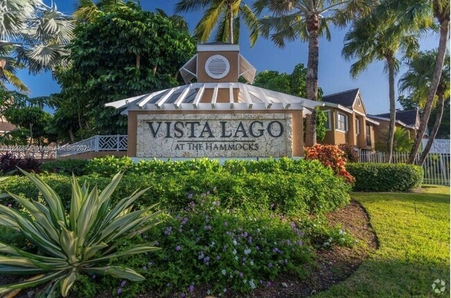 Building Photo - 10670 SW 156th Pl Unit 310 Rental