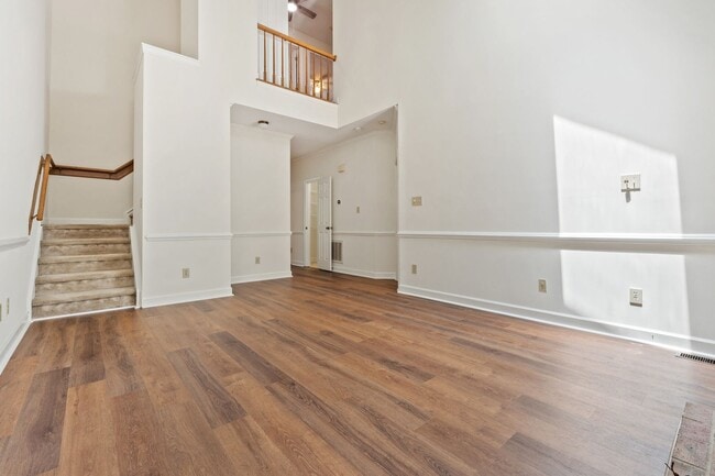 Photo - 4BR Brick Townhome in Woodcroft with Deck & Wooded Views