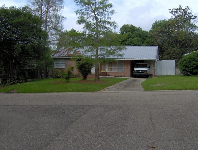 Photo - 2256 Bardwell Dr