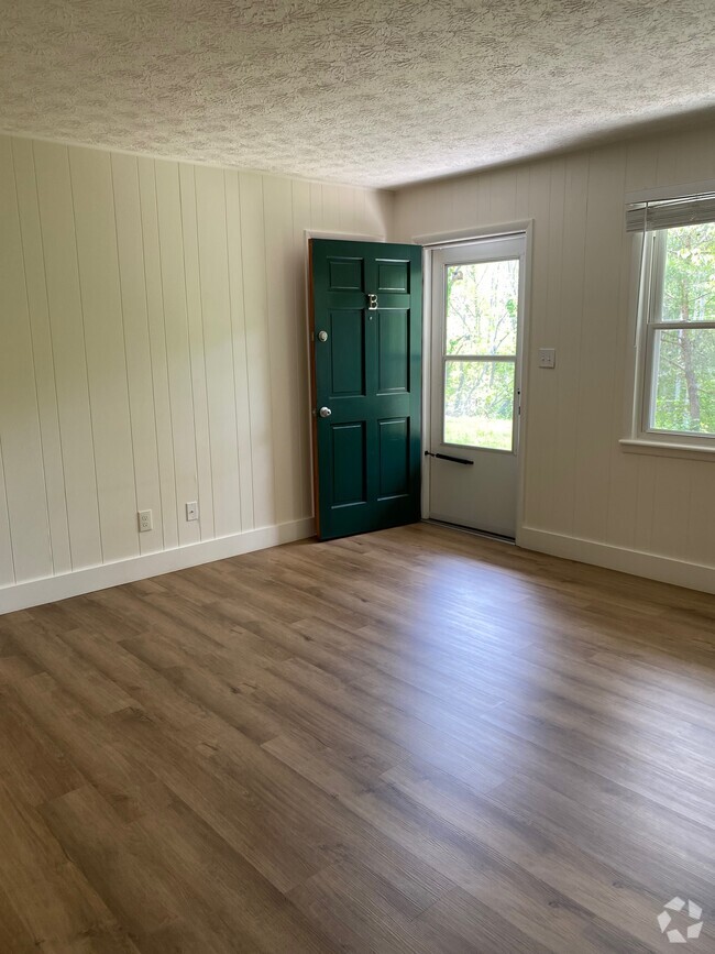 Building Photo - 68 Webb Cove Rd Unit B Rental