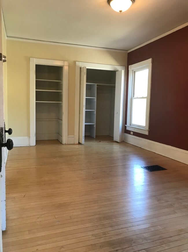 Photo - 3316 N Downer Ave Unit 3316