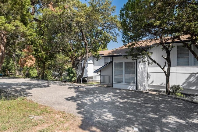 Photo - 6205 Shadow Valley Dr