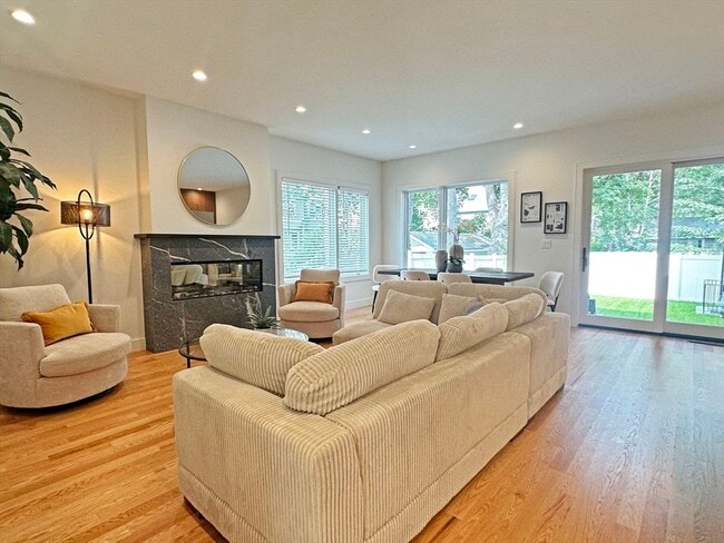 Photo - 110 Harvard St