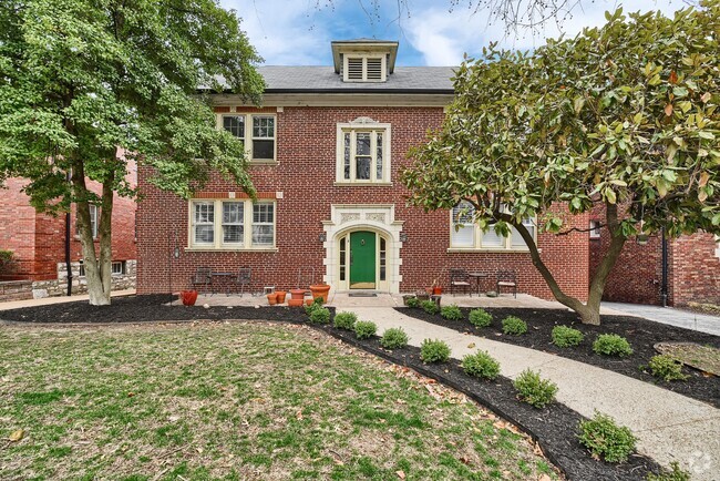 Building Photo - 7379 Pershing Ave Rental