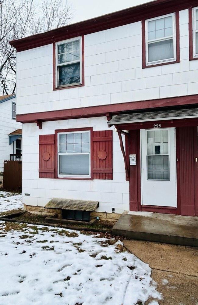 Photo - Spacious 2 Bedroom Home