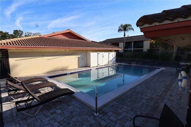 Photo - 2515 Bayshore Gardens Pkwy Unit 9