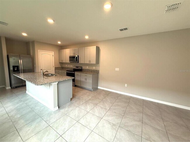 Photo - 324 Charles Dr