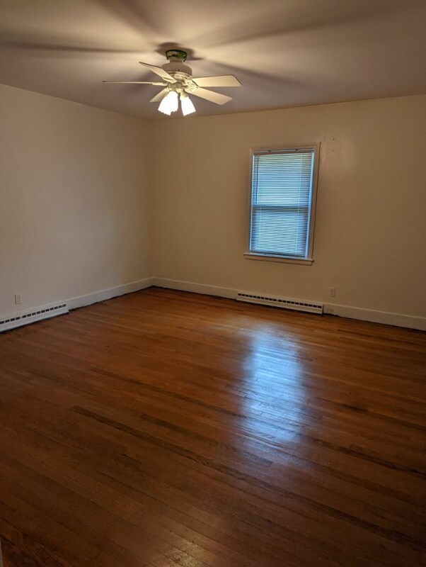 Photo - 1403 Spry St