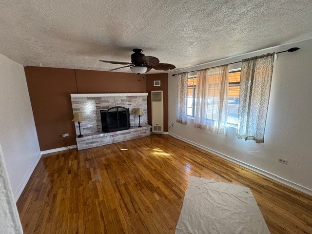 Photo - 1825 Mann St