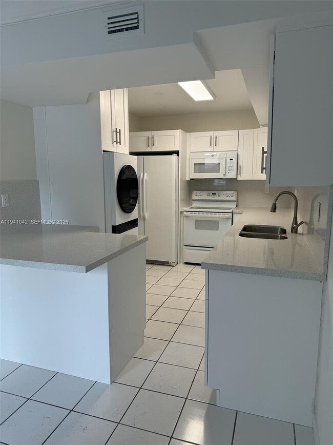 Photo - 5800 SW 127th Ave Unidad 2119